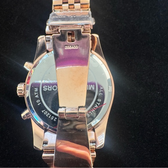 MICHAEL KORS MK5569 Lexington Rose Gold Tone Chronograph Watch - Picture 12 of 16